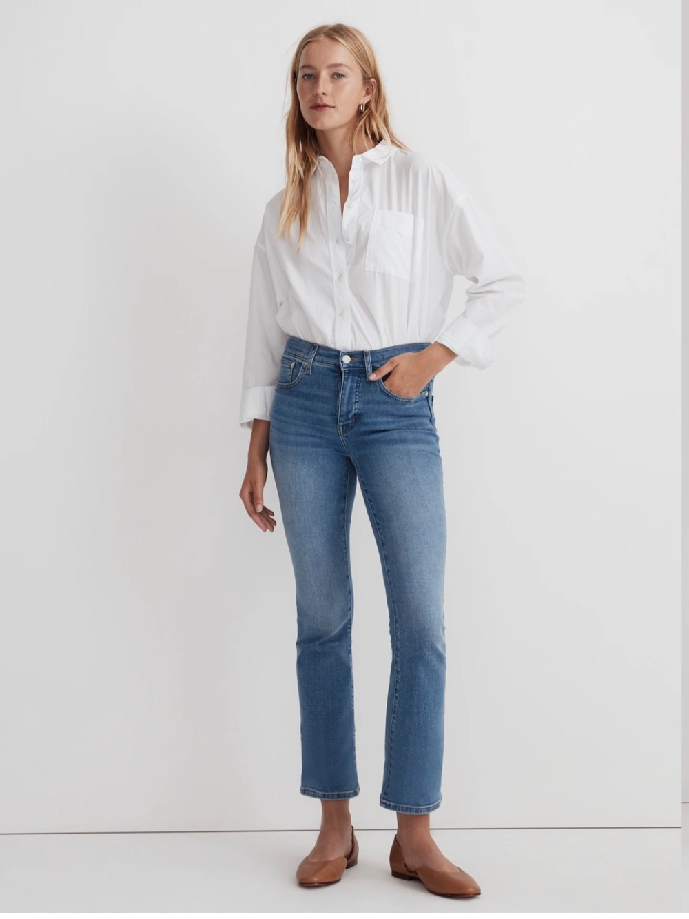 Madewell Kick Out Straight-Leg Jeans in Medium Blue
